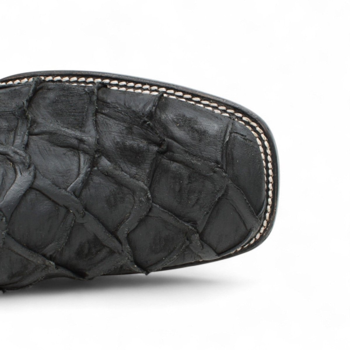 Botas de Piel Grabado Pez Pirarucu Punta Cuadrada Color Negro - Hooch Boots - Hooch