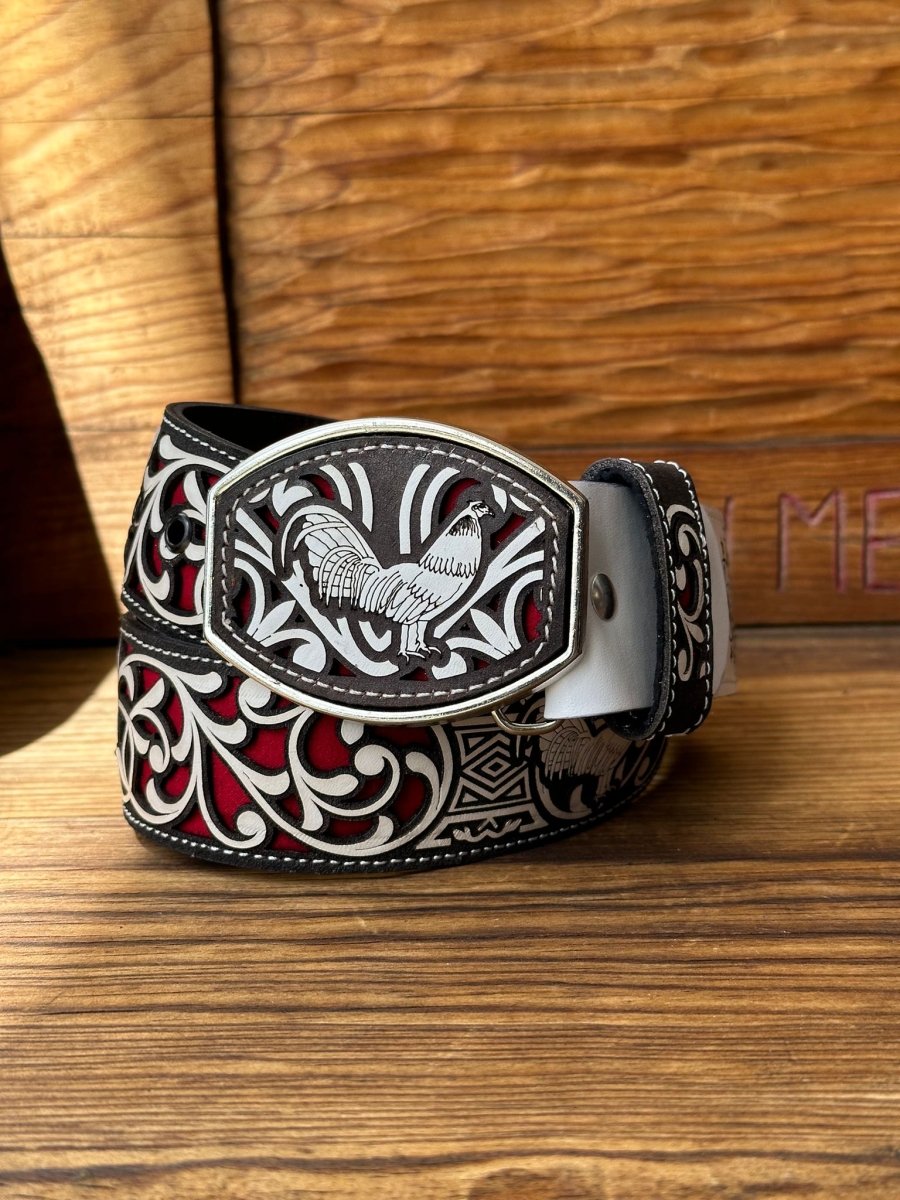 Cinto de Cuero Gallo Blanco con Rojo con Hebilla de Metal - Rodeo Imports