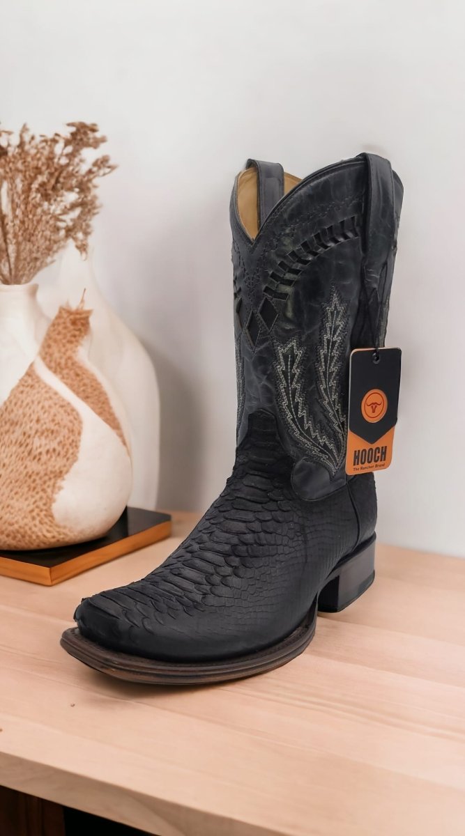 H586305 - B2BHoochBoots