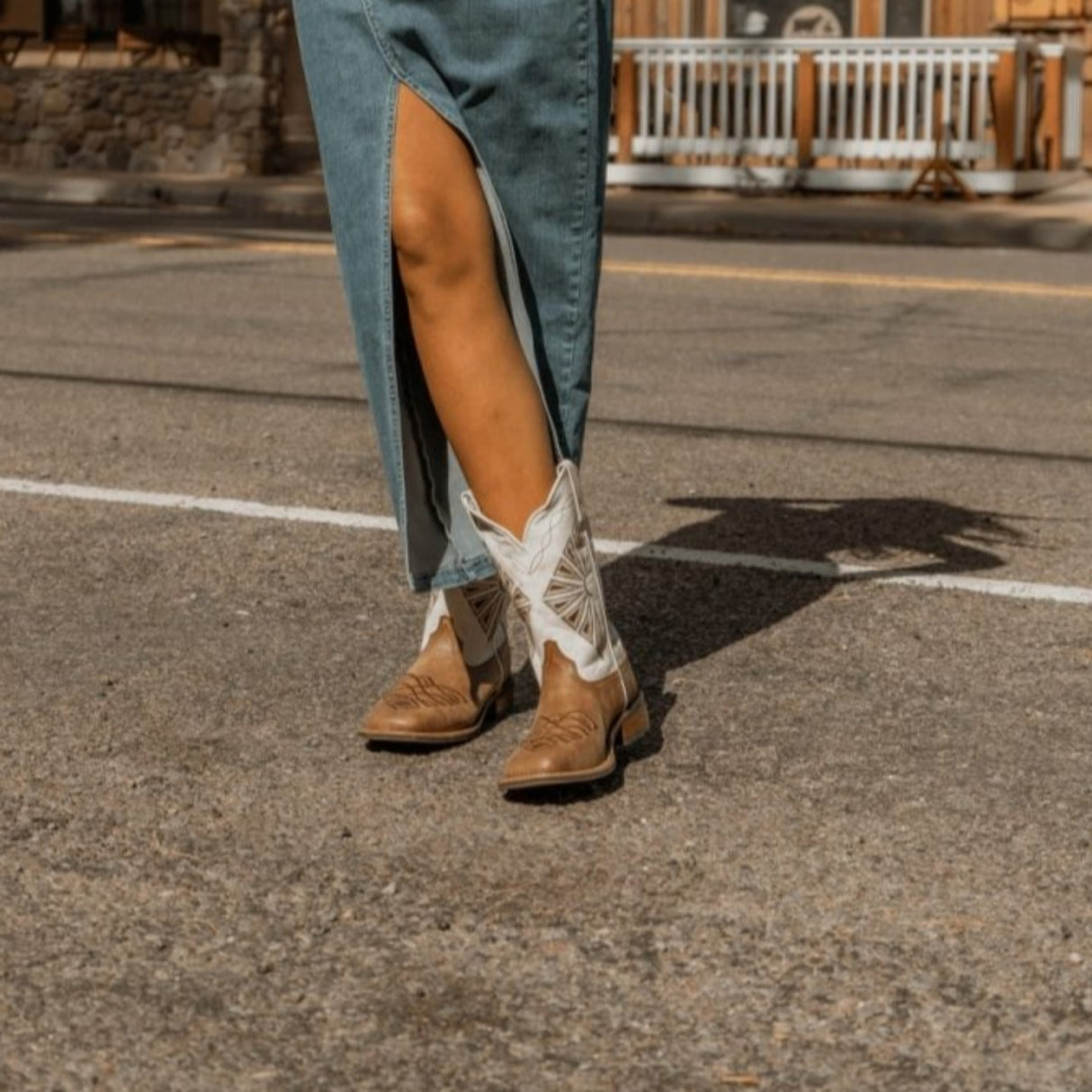 Laredo Women's Kite Days Broad Square Toe Leather Boots - Brown / Bone 5821 - Dan Post Boots