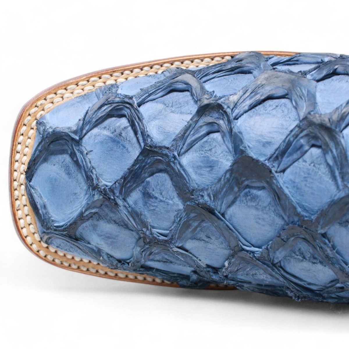 Western Genuine Pirarucu Fish Square Wide Toe Rodeo Boots Blue Jeans Color – Los Altos Boots – Toe View