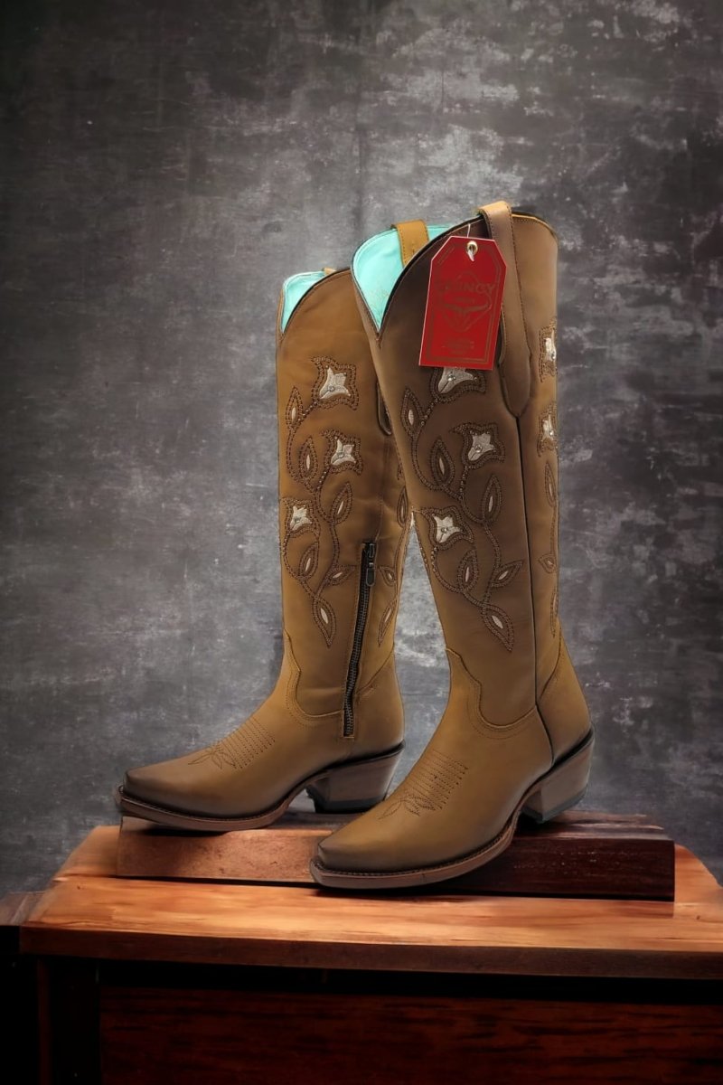 Botas Altas de Cuero Original para Mujer Color Tan Q34T8331 - Quincy Boots