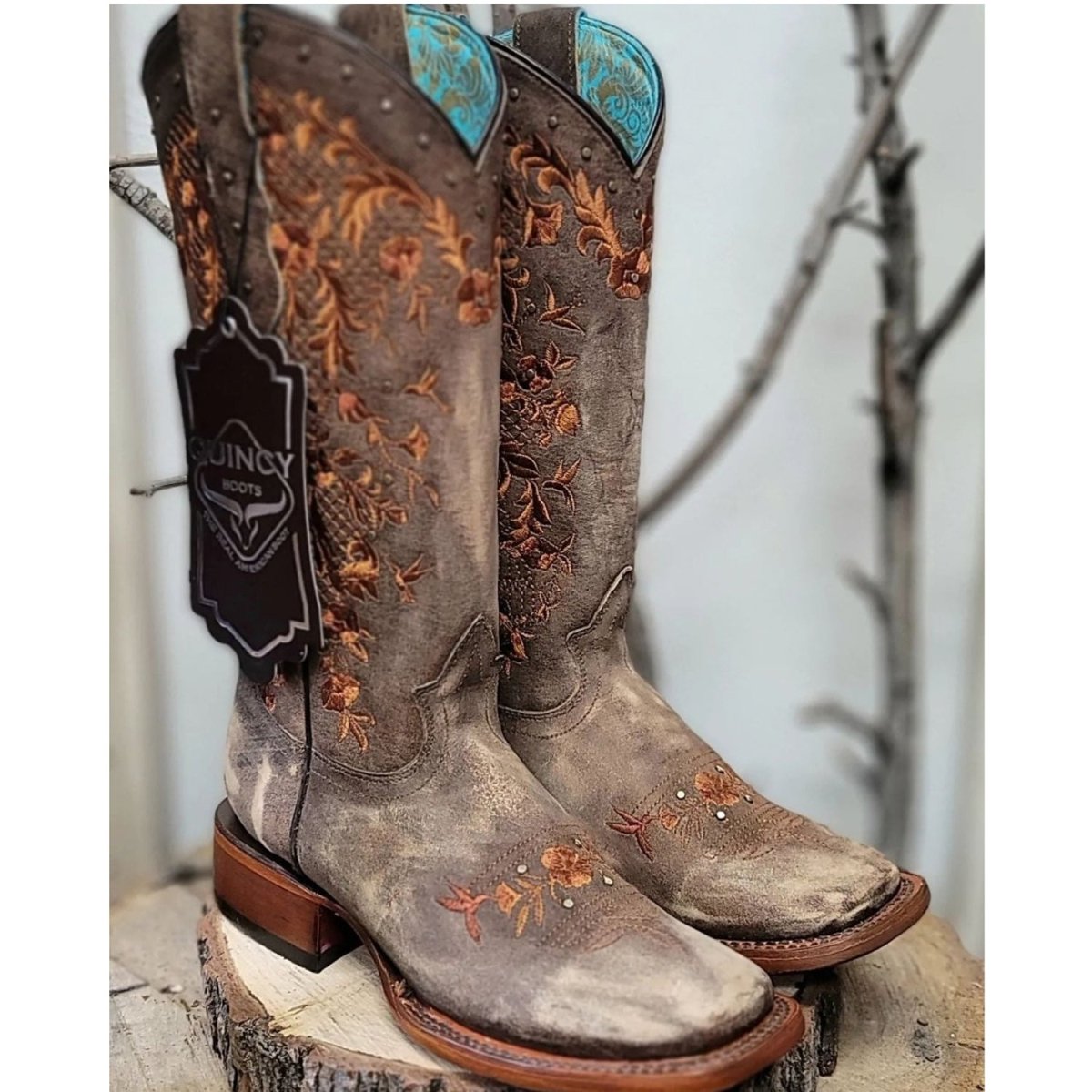 Botas de Cuero Lijado para Mujer en Horma Rodeo Color Tan Q3226231L - Quincy Boots