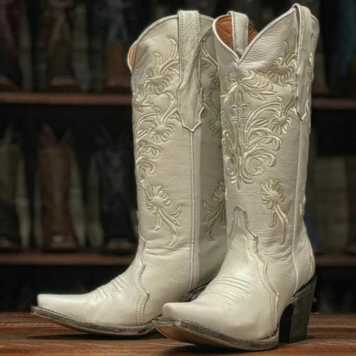 Tanner Mark Women's Leah Snip Toe Leather Boots White - Tanner Mark Boots