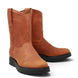 Bota de trabajo para hombre en color shedron con punta redonda, caña media y suela de hule Mil Rayas resistente.