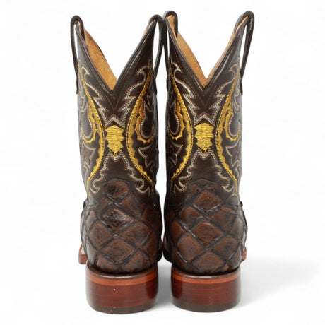 Bota de Hombre Cuadrada de Pirarucu Grabadado Color Cafe - La Sierra - La Carreta