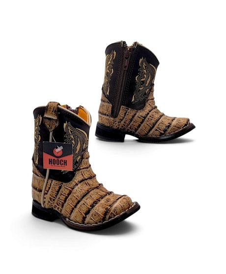 Bota Vaquera para Bebe Punta Cuadrada de Piel Genuina Grabado Tipo Panza de Caiman Color Orix con Cierre Lateral – Hooch Boots H540 - Hooch Boots