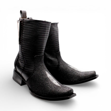 Bota Vaquera para Hombre Punta Dubai de Piel Grabado Mantarraya con Perla Sencilla y Cierre Lateral – Hooch Boots H580594 - Hooch