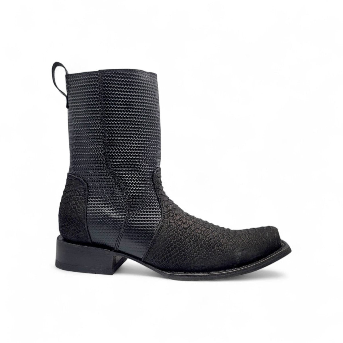 Bota Vaquera para Hombre Punta Dubai Grabado Tipo Python con Cierre Lateral Negra + Cinto Combo Western – Hooch Boots H580563 - Hooch