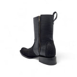 Bota Vaquera para Hombre Punta Dubai Grabado Tipo Python con Cierre Lateral Negra + Cinto Combo Western – Hooch Boots H580563 - Hooch