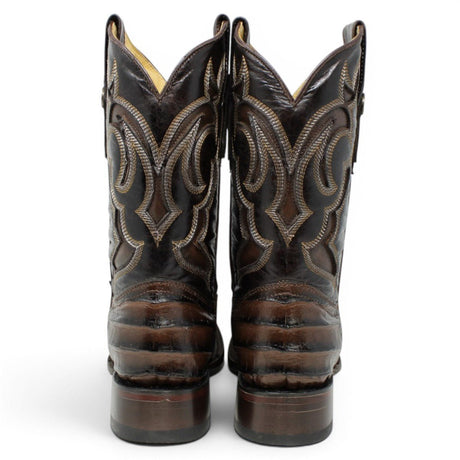 Bota Vaquera para Hombre Punta Rodeo Grabado Tipo Caiman Belly Color Chocolate de Piel Genuina – Hooch Boots H519473 - Hooch