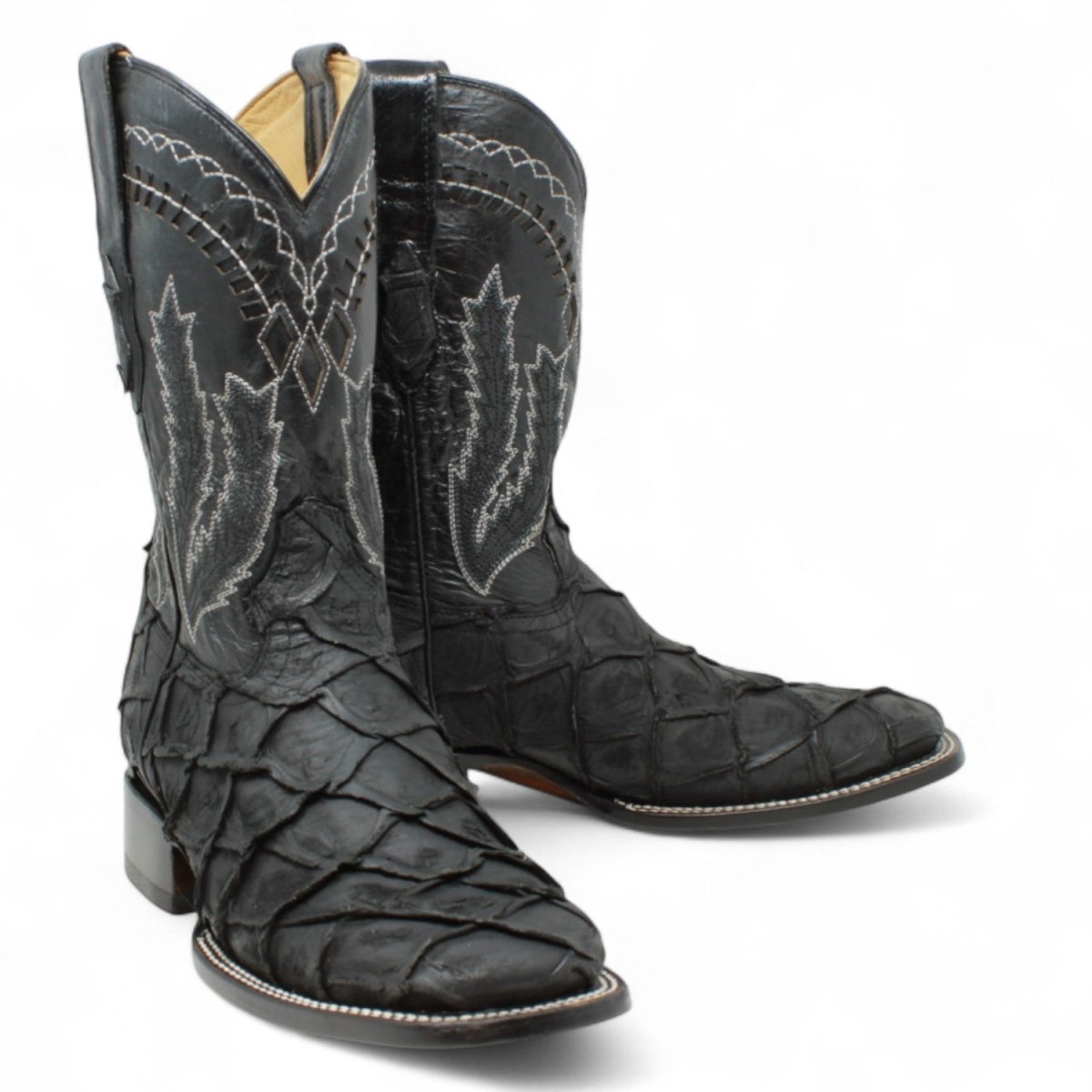 Botas de Piel Grabado Pez Pirarucu Punta Cuadrada Color Negro - Hooch Boots - Hooch