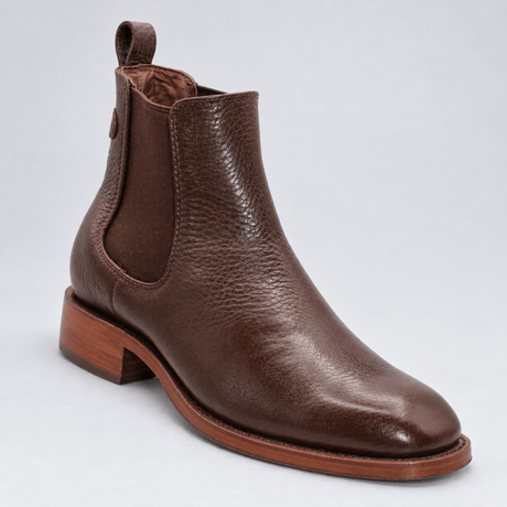 Botin Vaquero para Hombre Punta Francesa de Piel Privo Color Chocolate Estilo Chelsea con Elasticos Laterales – Hooch Boots H42F9495 - Hooch Boots