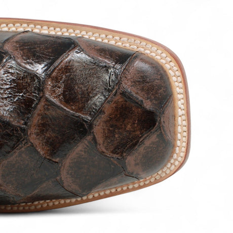 Botines de Cuero Pirarucu Grabado Punta Cuadrada Color Cafe Hombre - Tanner Mark Boots - Tanner Mark Boots