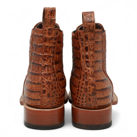 Botines Hombre de Cuero Grabado Caiman Panza Punta Cuadrada Color Cognac - Tanner Mark Boots - Tanner Mark Boots