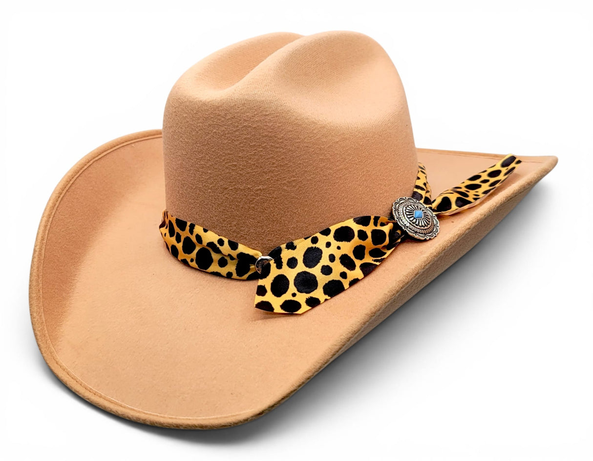 Texana para mujer de fieltro sintetico color miel con cinta Charlie animal print Hooch Boots HTD67 vista tres cuartos