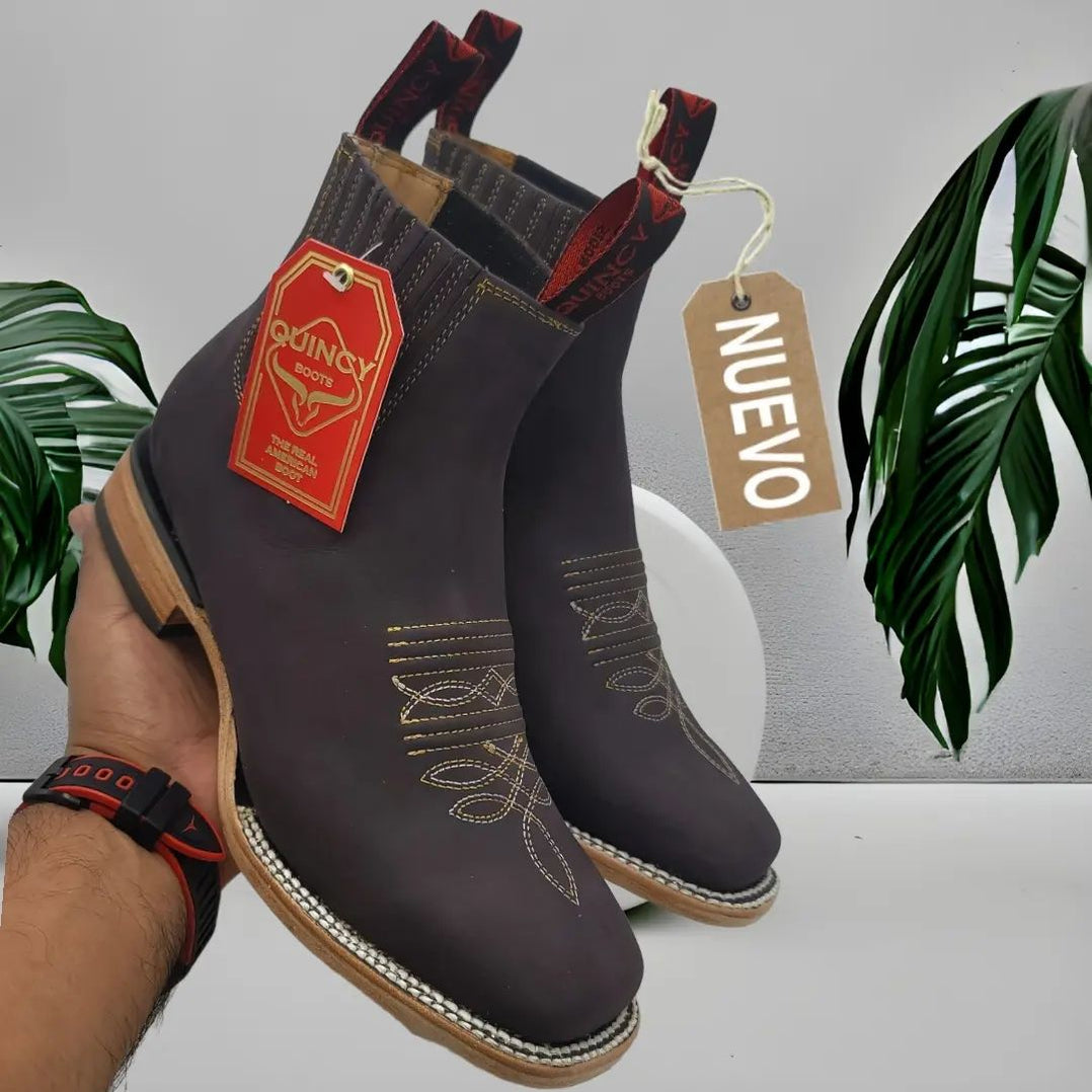 Botin Vaquero para Hombre de Piel Grasso Color Negro con Punta Cuadrada y Suela de Cuero – Hooch Boots H42P2205