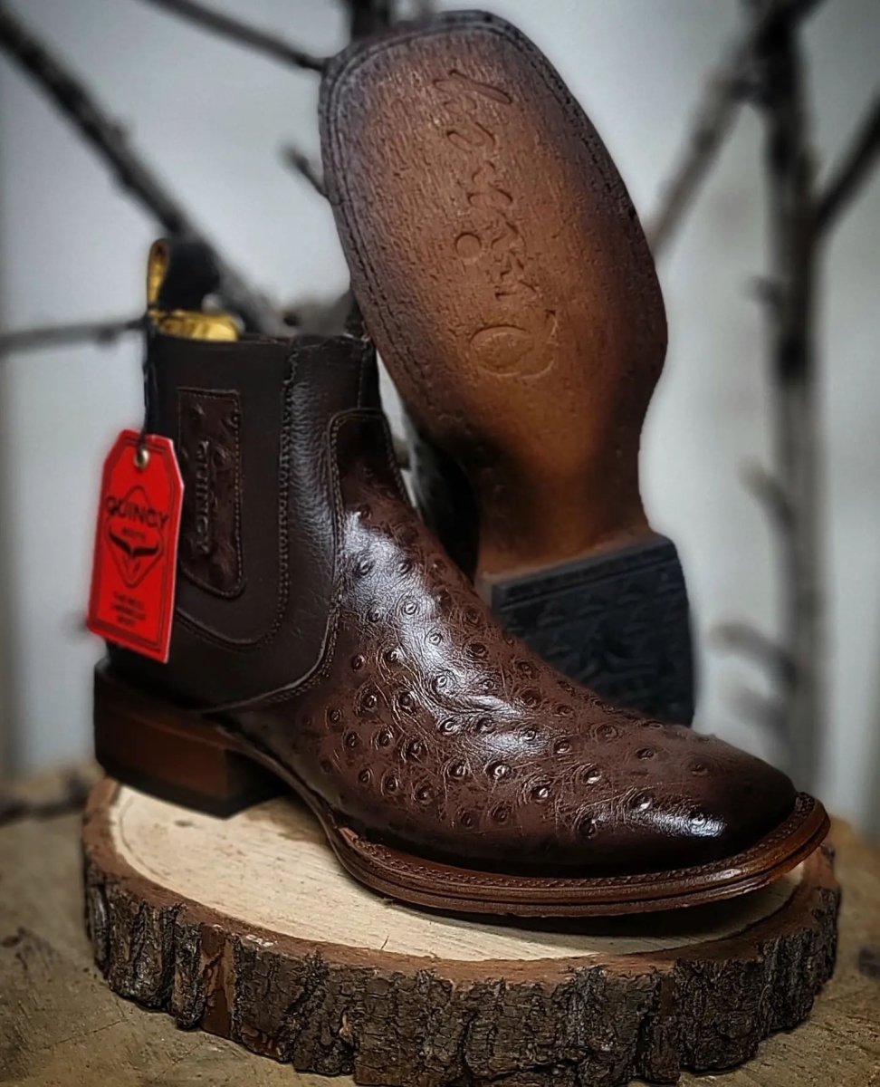 Botin de Avestruz Grabado con Punta Cuadrada Q82B0394 - Quincy Boots