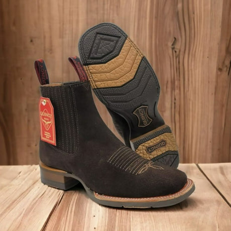 Botines Charros Quincy de Gamuza Punta Cuadrada y Suela de Hule Chocolate - Quincy Boots